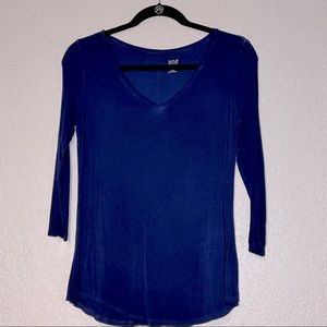 a.n.a Small Navy Blue V Neck 3/4 Length Sleeve Tee